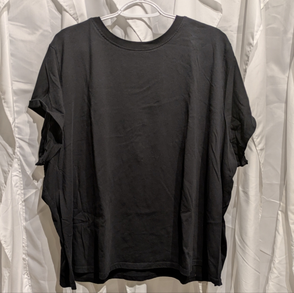 B5 Torrid Deep black Boxy Cut Size 4X
